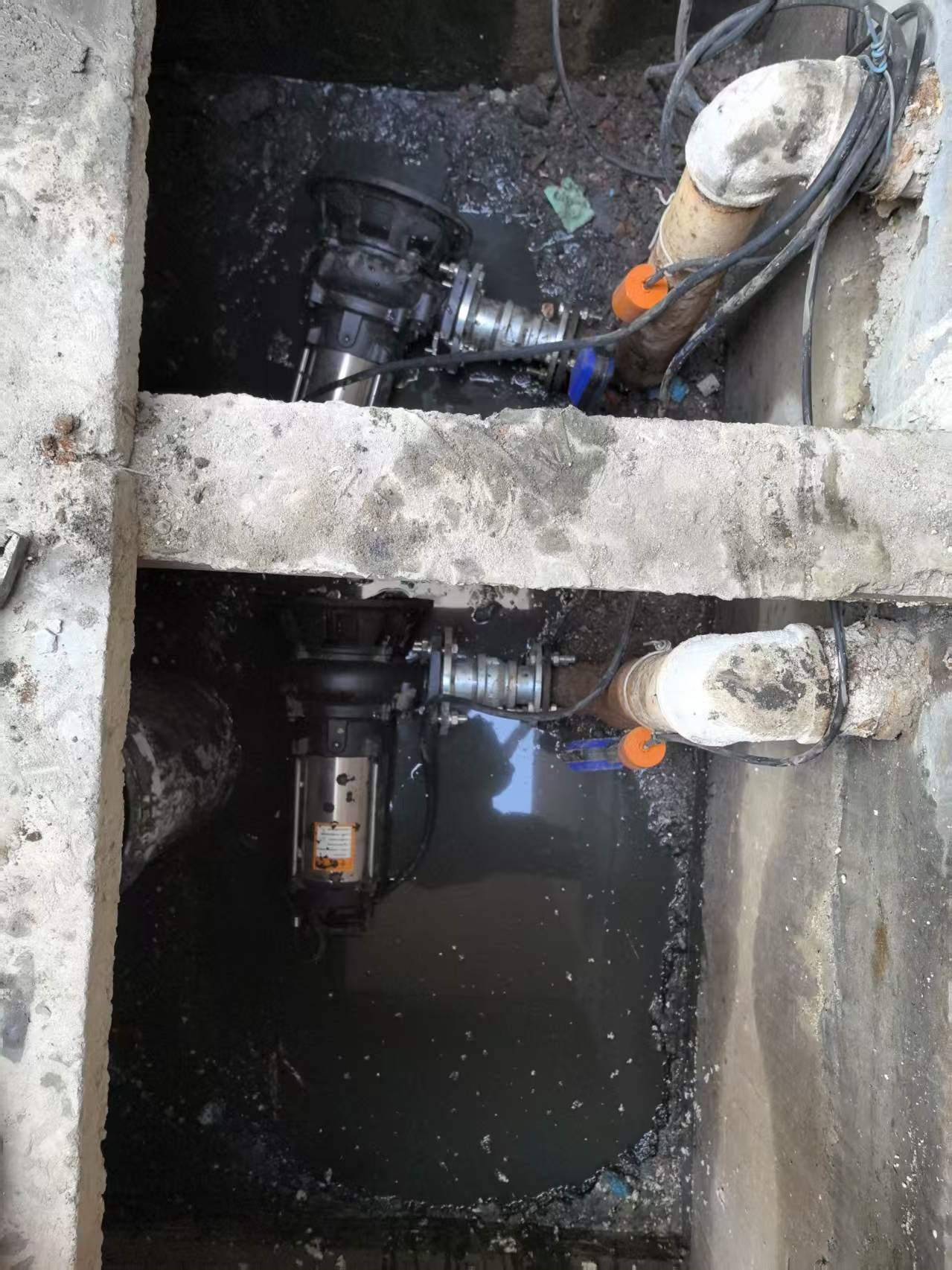 河见HCP抽污水用水泵.jpg 河见HCP抽污水用水泵.jpg